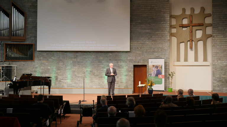 Gottesdienst in der Baptisten Gemeinde Schönberg - Diakonie Hospiz Wannsee