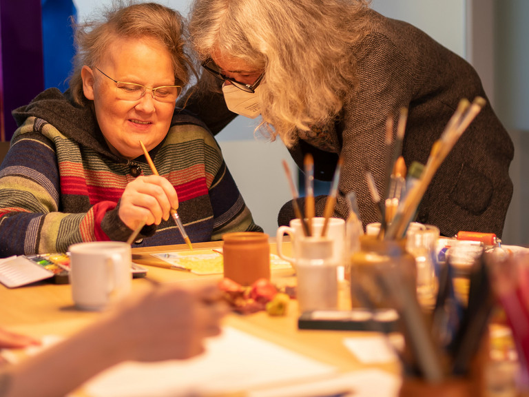 Gast bei Kunsttherapie